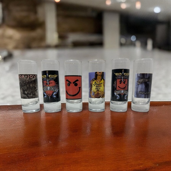 Bon Jovi Rare Set 6 Two Ounce Collector 2006 Shooter Glasses by Bravado in Box - Picture 9 of 9